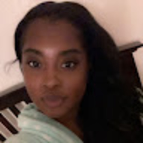 domoniquehollan